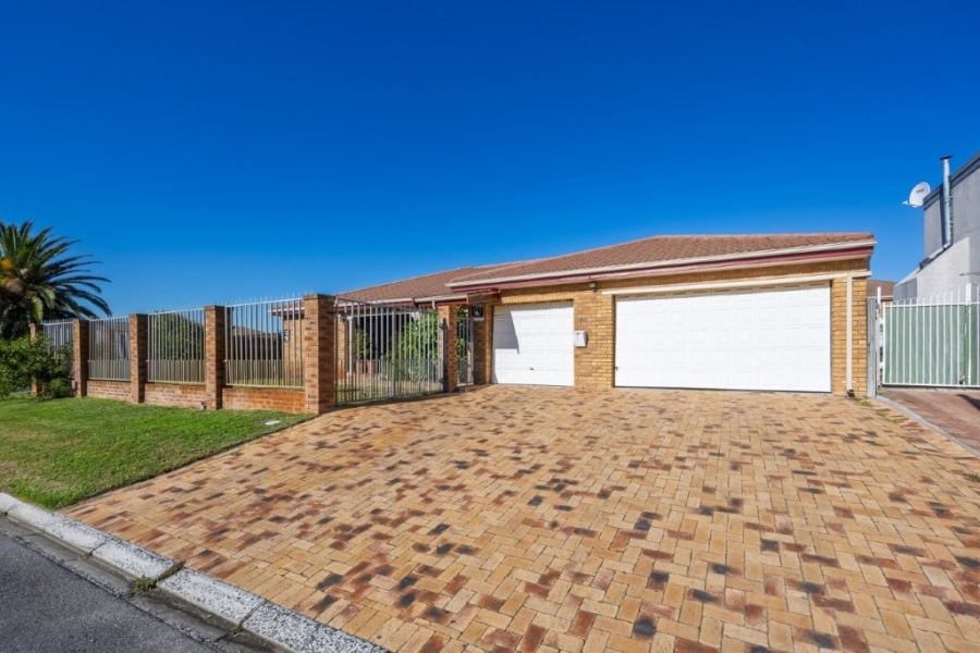3 Bedroom Property for Sale in Soneike Western Cape